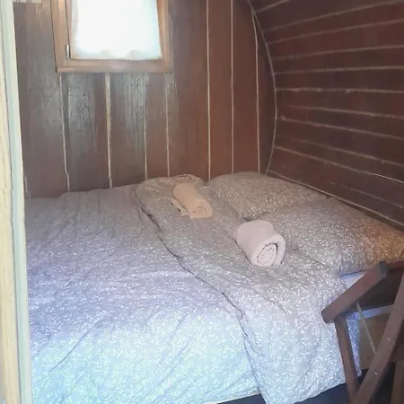 Glamping Medvedjek - Nocitev V Vinskem Sodu *